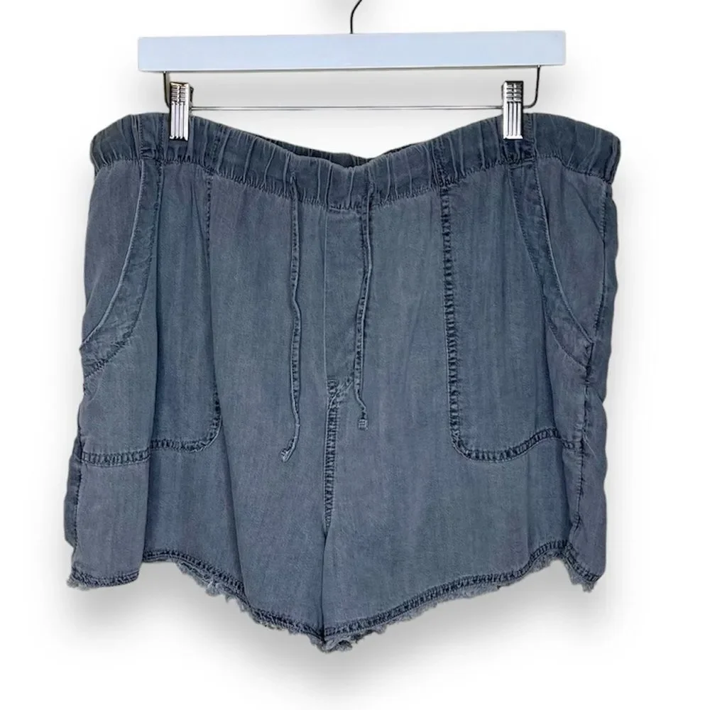 Time and Tru Elastic Waist High Rise Lyocell Shorts Gray Distressed Hem Women XL